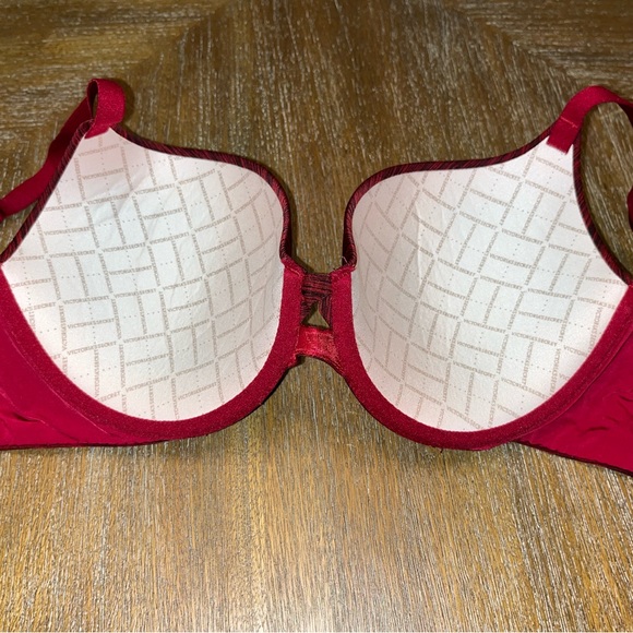 Victoria’s Secret Perfect Shape Bra - Picture 6 of 7